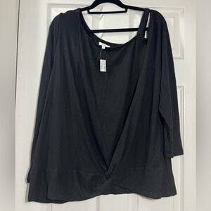 Maurices Black Twist Front Asymmetrical Top 2X NWT Plus Size Chic